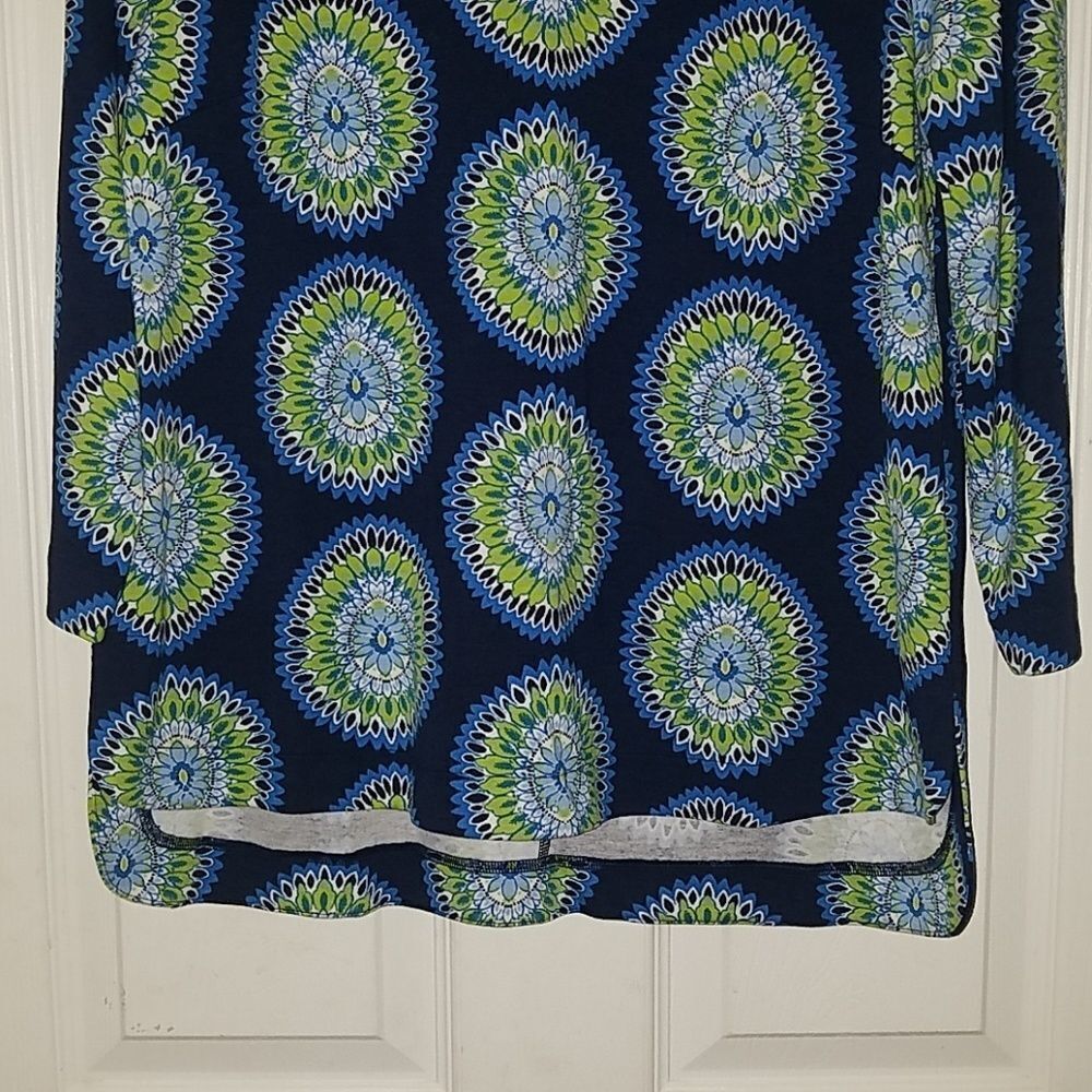 Crown & Ivy long sleeve blue green top Sz M NWOT - Picture 2 of 5